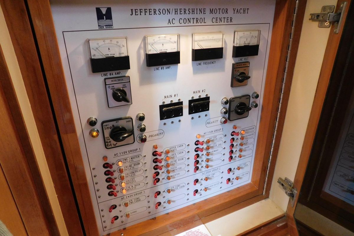 2001 Jefferson 57 