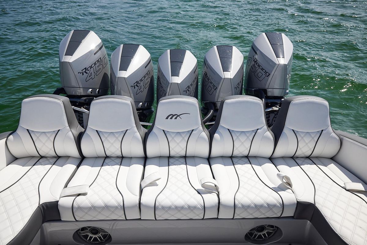 2022 Midnight Express 43 