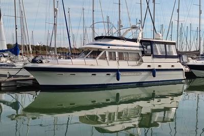 2001 Trader 535 Signature