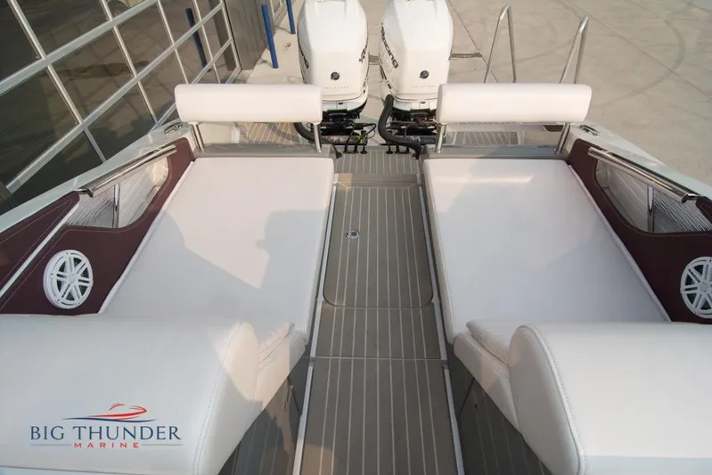  Yacht Photos Pics 2019 Donzi 41 GT boat interior with twin engines and Big Thunder Marine logo.