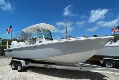 Everglades 273 Center Console