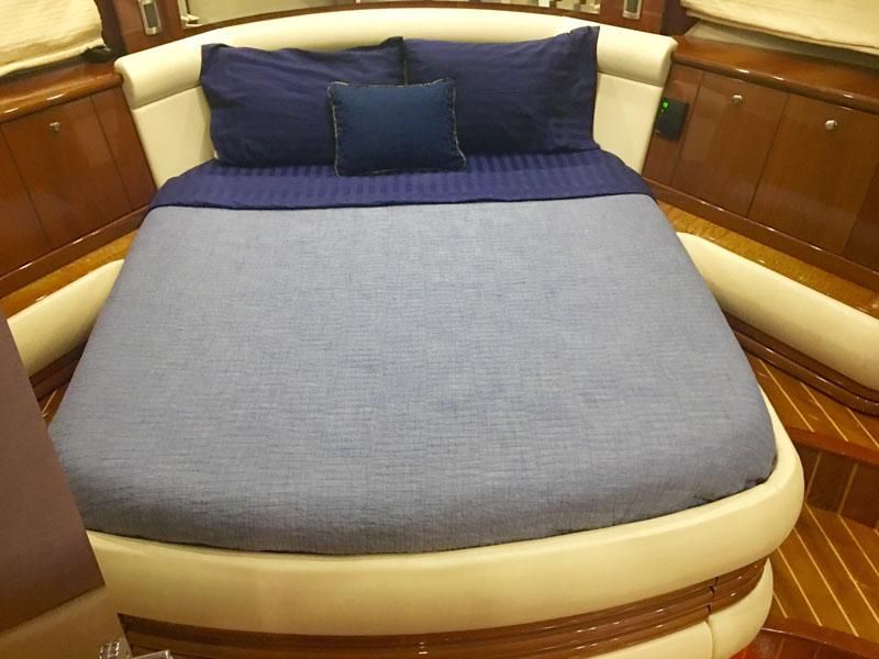 2004 Marquis 65