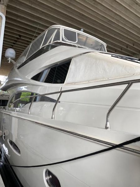 2004 Marquis 65