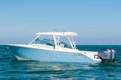 Cobia 330 Dual Console
