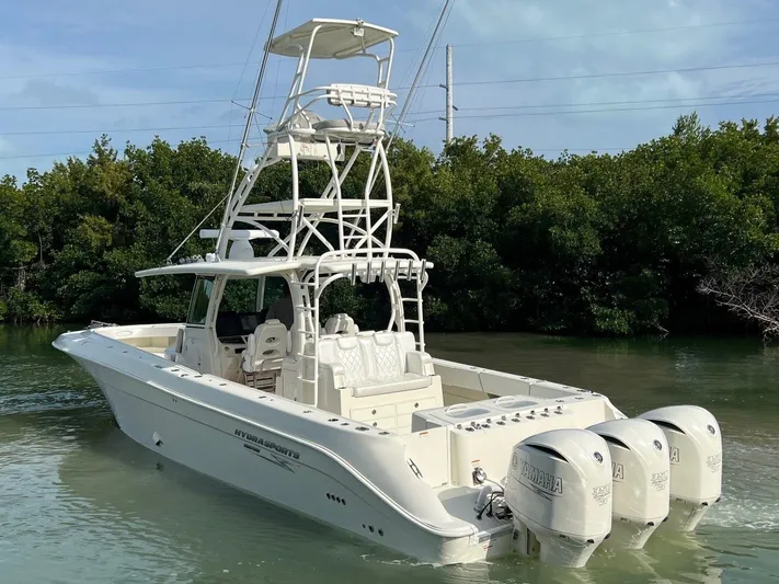  Yacht Photos Pics 2015 Hydra-sports 42 Custom - Image 16