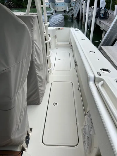  Yacht Photos Pics 2015 Hydra-sports 42 Custom - Image 48