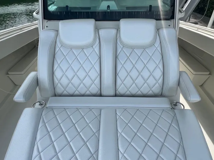  Yacht Photos Pics 2015 Hydra-sports 42 Custom - Image 30