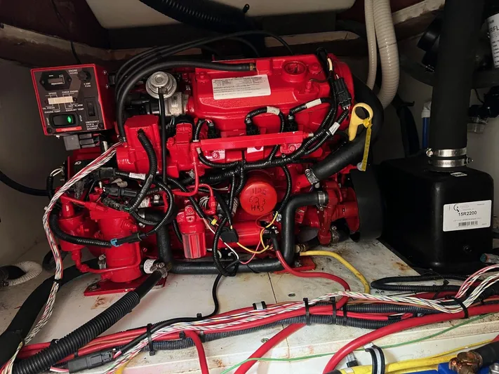  Yacht Photos Pics 2015 Hydra-sports 42 Custom - Image 77