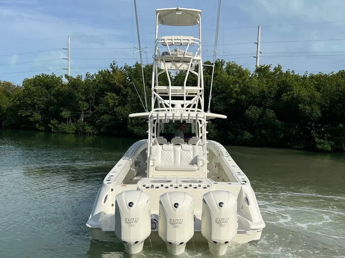  Yacht Photos Pics 2015 Hydra-sports 42 Custom - Image 12