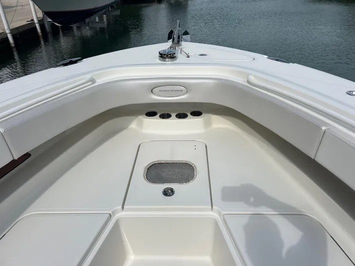  Yacht Photos Pics 2015 Hydra-sports 42 Custom - Image 20