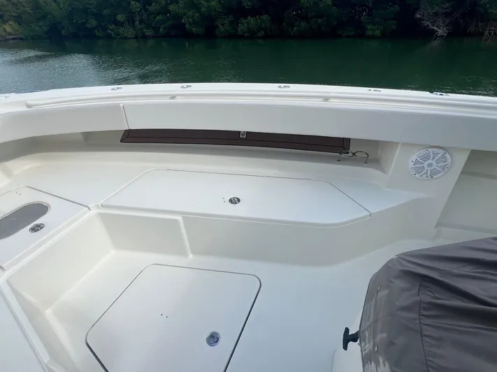  Yacht Photos Pics 2015 Hydra-sports 42 Custom - Image 22