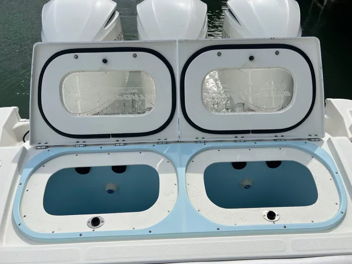  Yacht Photos Pics 2015 Hydra-sports 42 Custom - Image 46