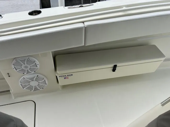  Yacht Photos Pics 2015 Hydra-sports 42 Custom - Image 57