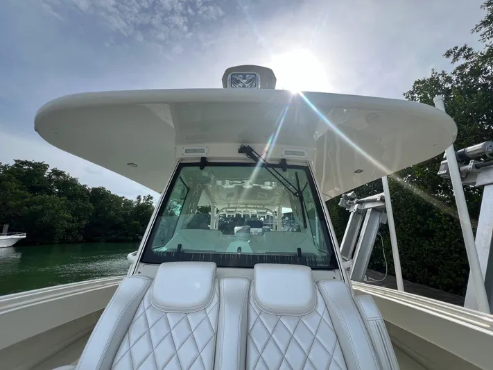  Yacht Photos Pics 2015 Hydra-sports 42 Custom - Image 32