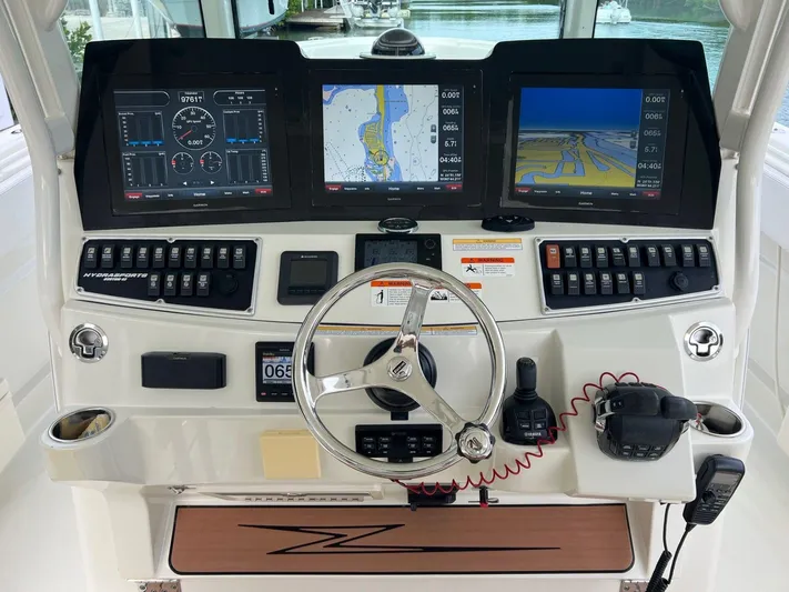  Yacht Photos Pics 2015 Hydra-sports 42 Custom - Image 59