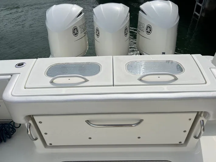  Yacht Photos Pics 2015 Hydra-sports 42 Custom - Image 45