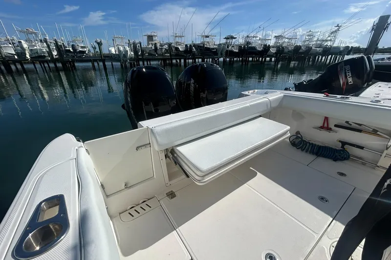 The Homestretch Yacht Photos Pics 2014 Boston Whaler - Aft bench