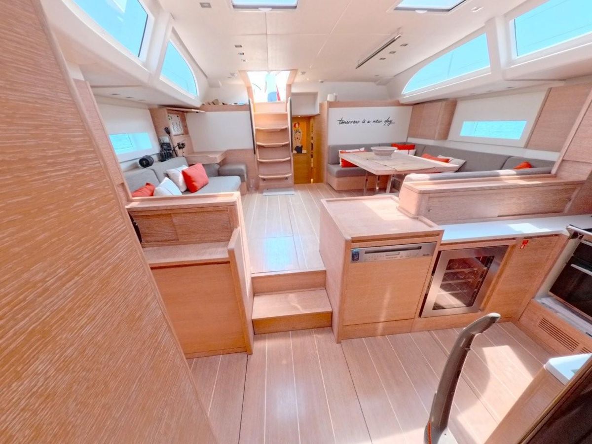 2020 Solaris 63 