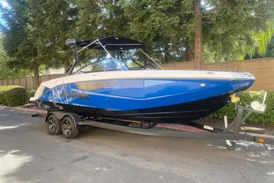 Scarab 255 ID