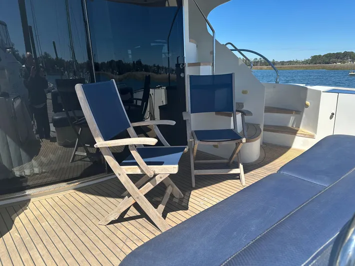 W Yacht Photos Pics 6 2007 Marquis 55 Exterior 6