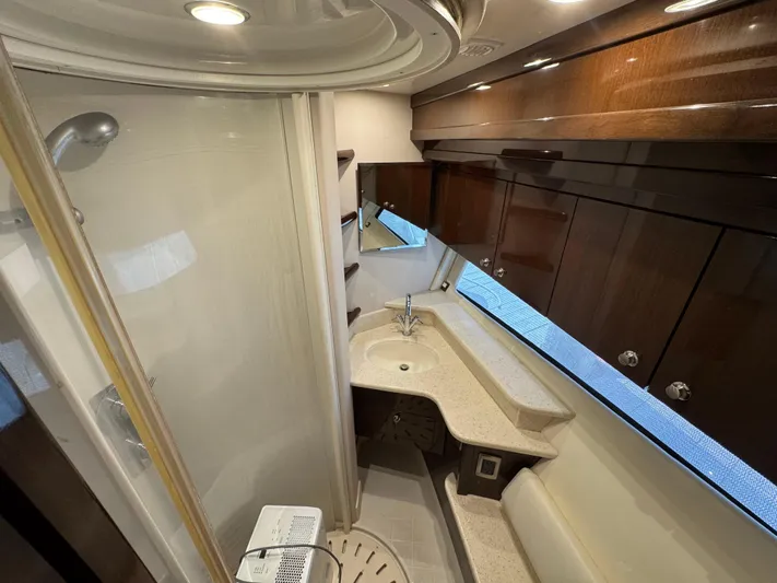 W Yacht Photos Pics 31 2007 Marquis 55 Wet Head