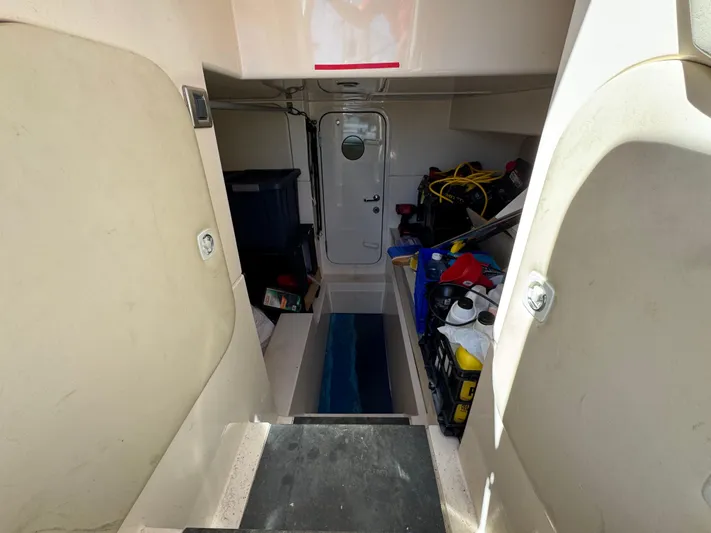 W Yacht Photos Pics 49 2007 Marquis 55 Storage 2