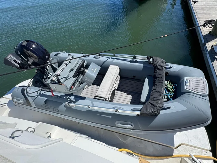 W Yacht Photos Pics 86 2007 Marquis 55 Tender 6