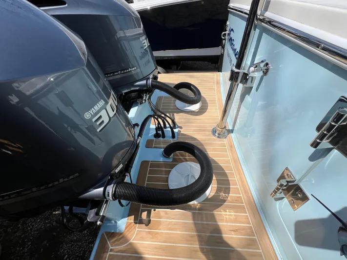 Hurricane Yacht Photos Pics 