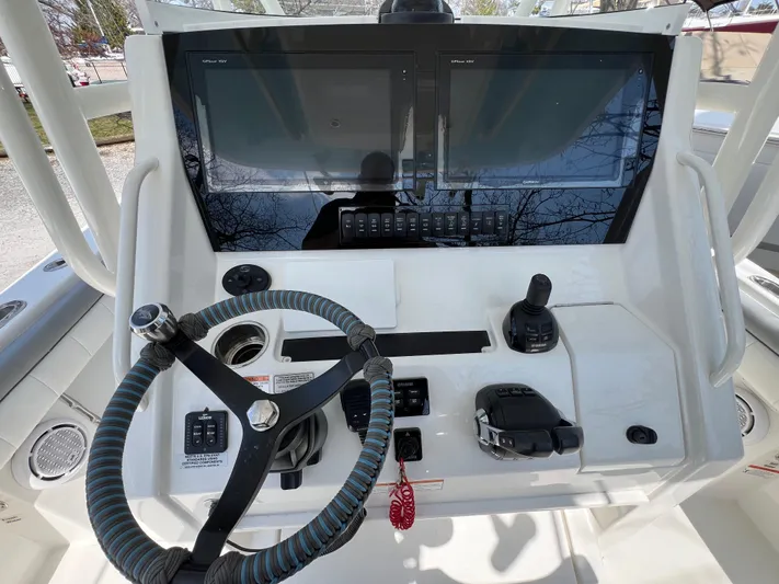 Hurricane Yacht Photos Pics 