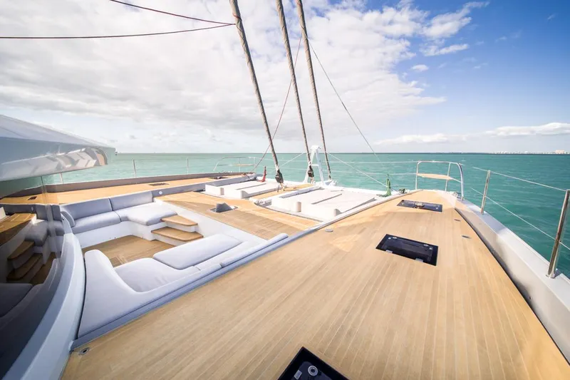 Olivia Rb Yacht Photos Pics 