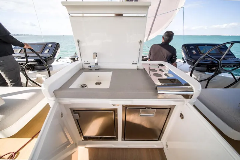 Olivia Rb Yacht Photos Pics 