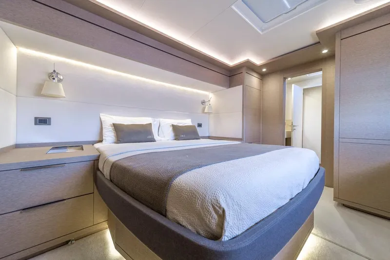 Olivia Rb Yacht Photos Pics 