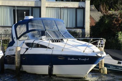 2005 Bayliner 285