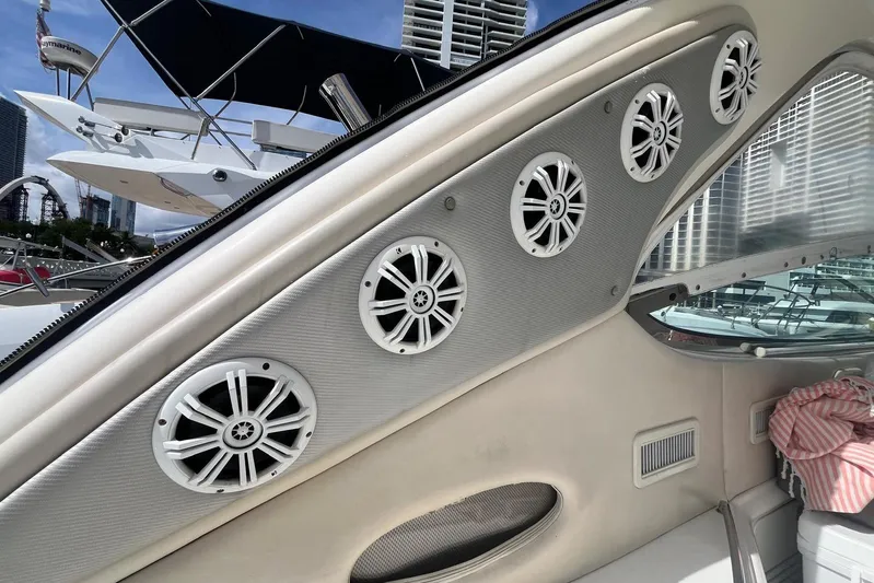 Euphoria 1 Yacht Photos Pics Interior of 2000 Sea Ray 540 Sundancer with multiple speakers and modern design elements.