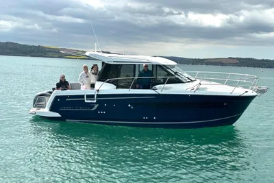 2019 Jeanneau Merry Fisher 895 Offshore
