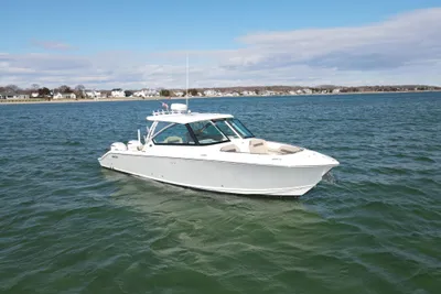 Pursuit DC 325 Dual Console