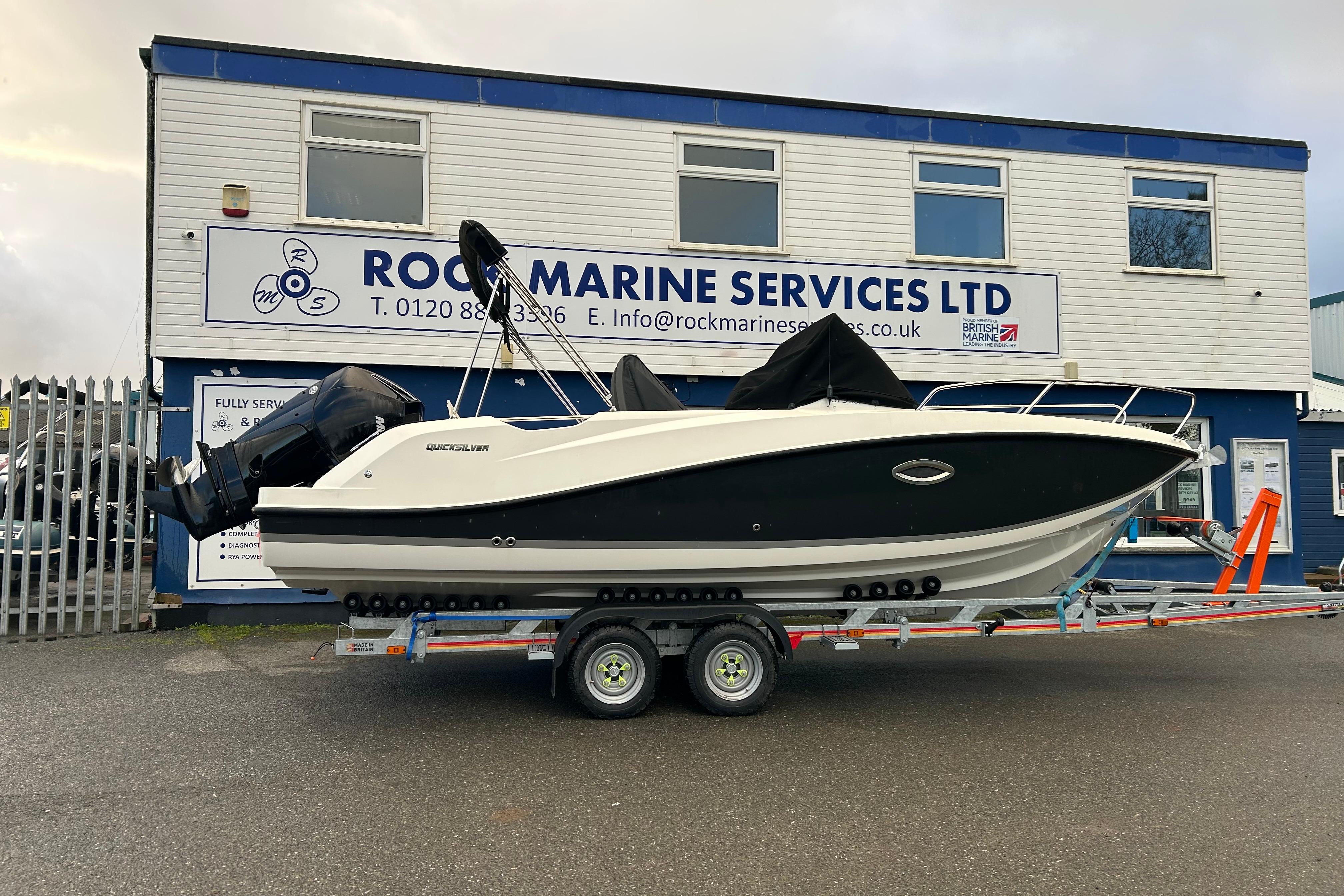 2021 Quicksilver Sundeck