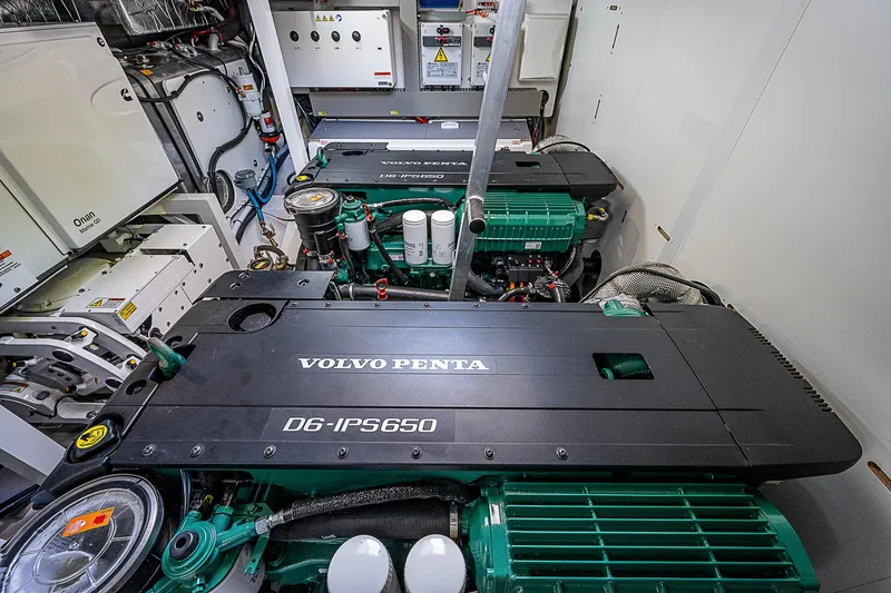 Miss K Yacht Photos Pics Engine room of 2022 Prestige 520 Fly with Volvo Penta D6-IPS650 engines.