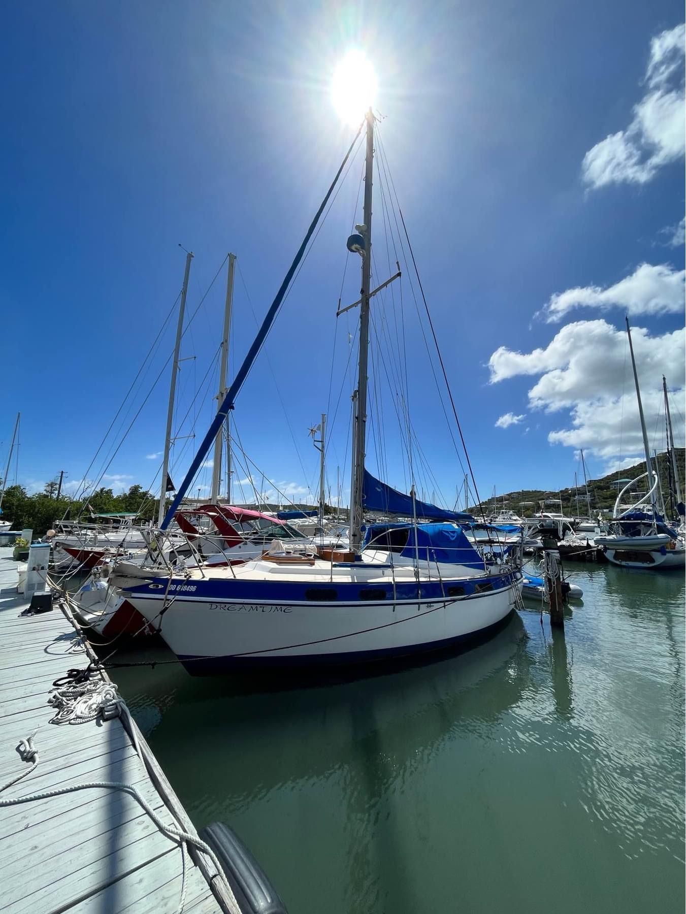 Morgan Out Island 33