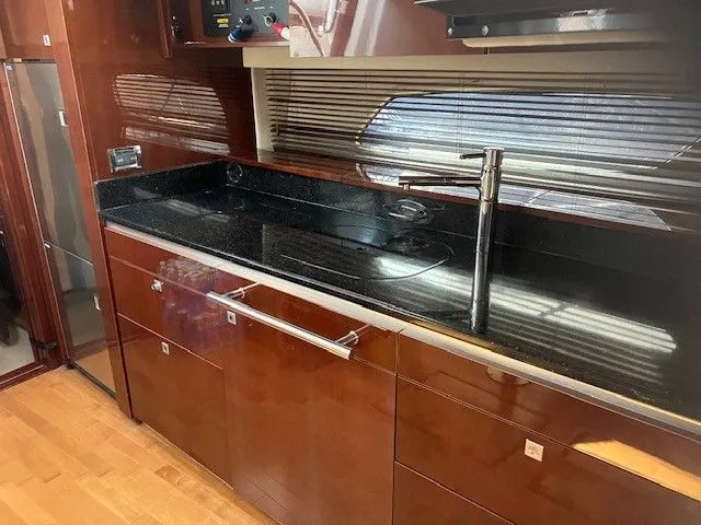 Steal Away Yacht Photos Pics 