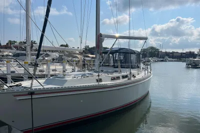 Endeavour 45