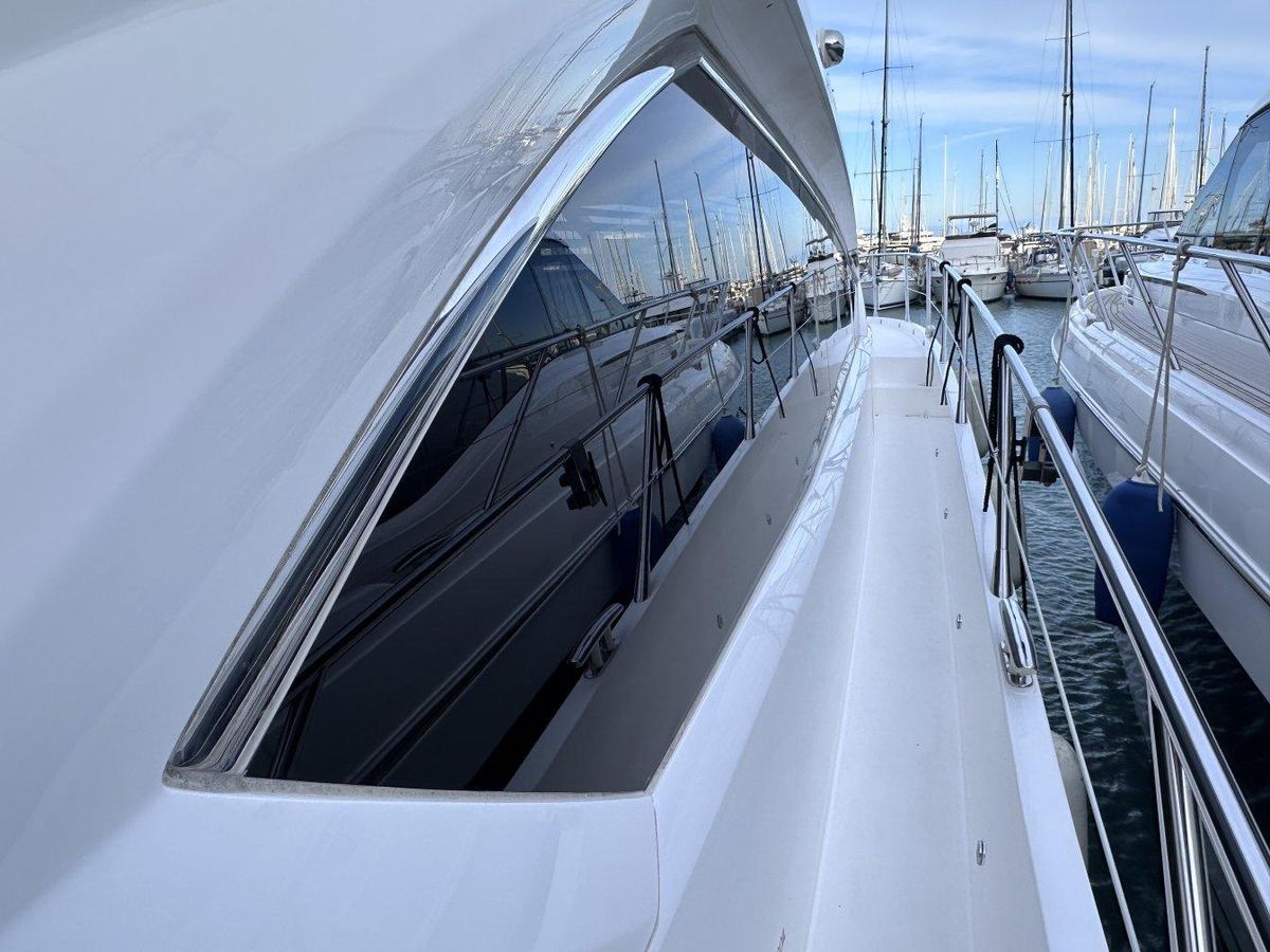 2014 Sunseeker 68 