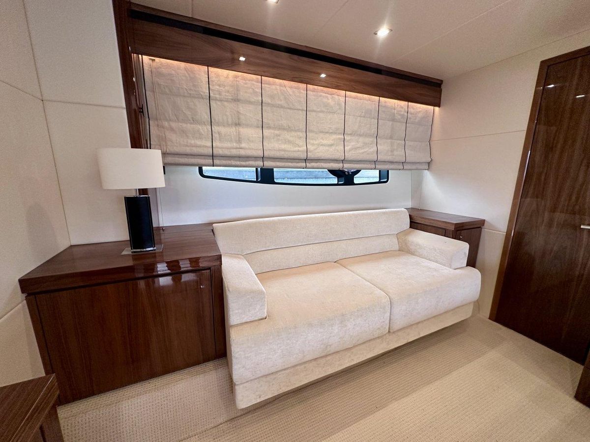 2014 Sunseeker 68 
