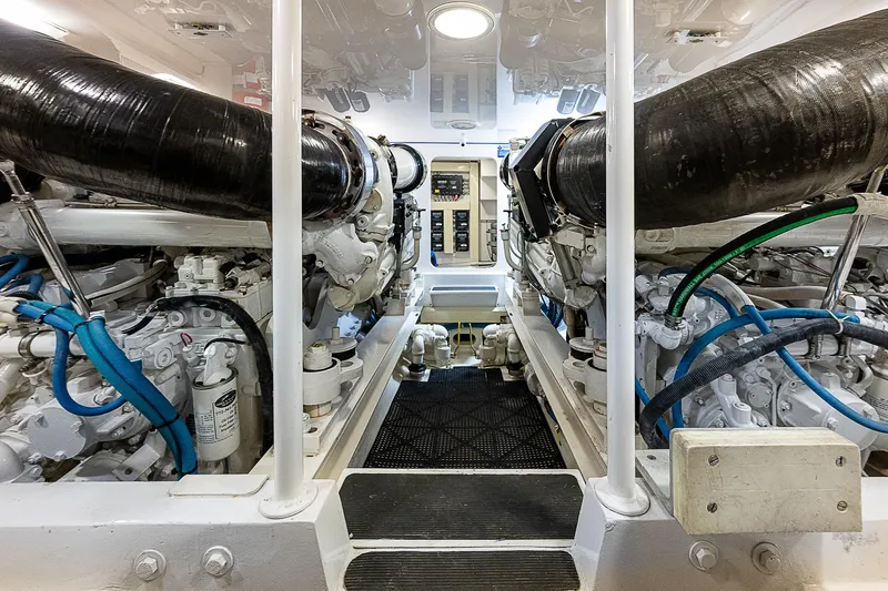 Shelley Ann Yacht Photos Pics 