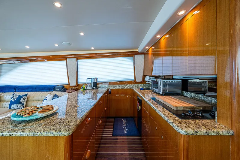 Shelley Ann Yacht Photos Pics 