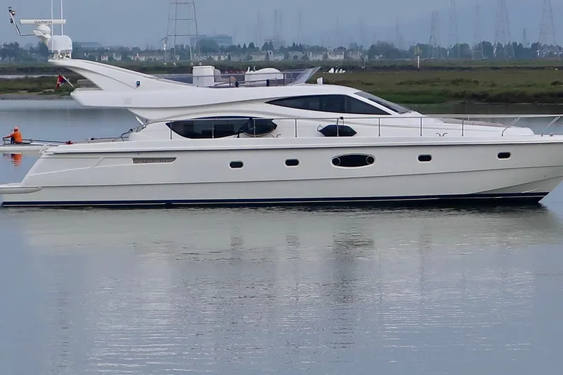 Mi Amore Yacht Photos Pics 