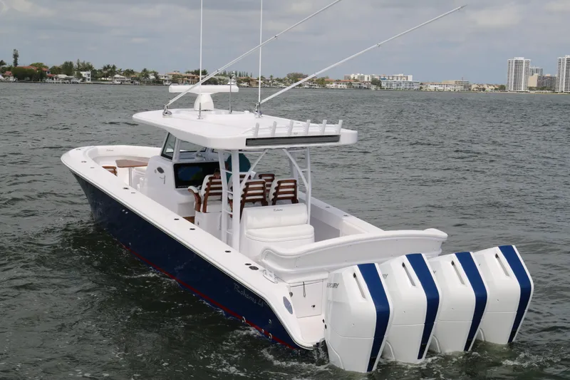  Yacht Photos Pics 2026 Bahama 41 GT boat with four powerful engines cruising on the water.