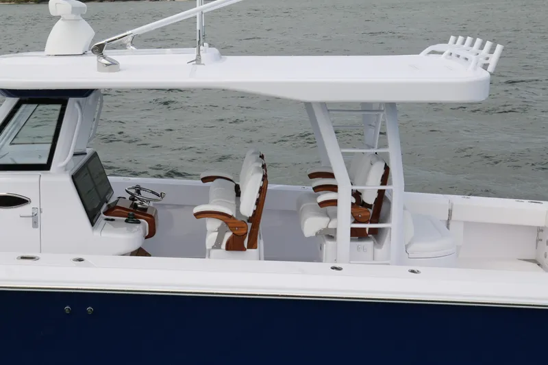  Yacht Photos Pics Luxury Bahama 41 GT boat, 2026 model, featuring sleek design and comfortable seating.