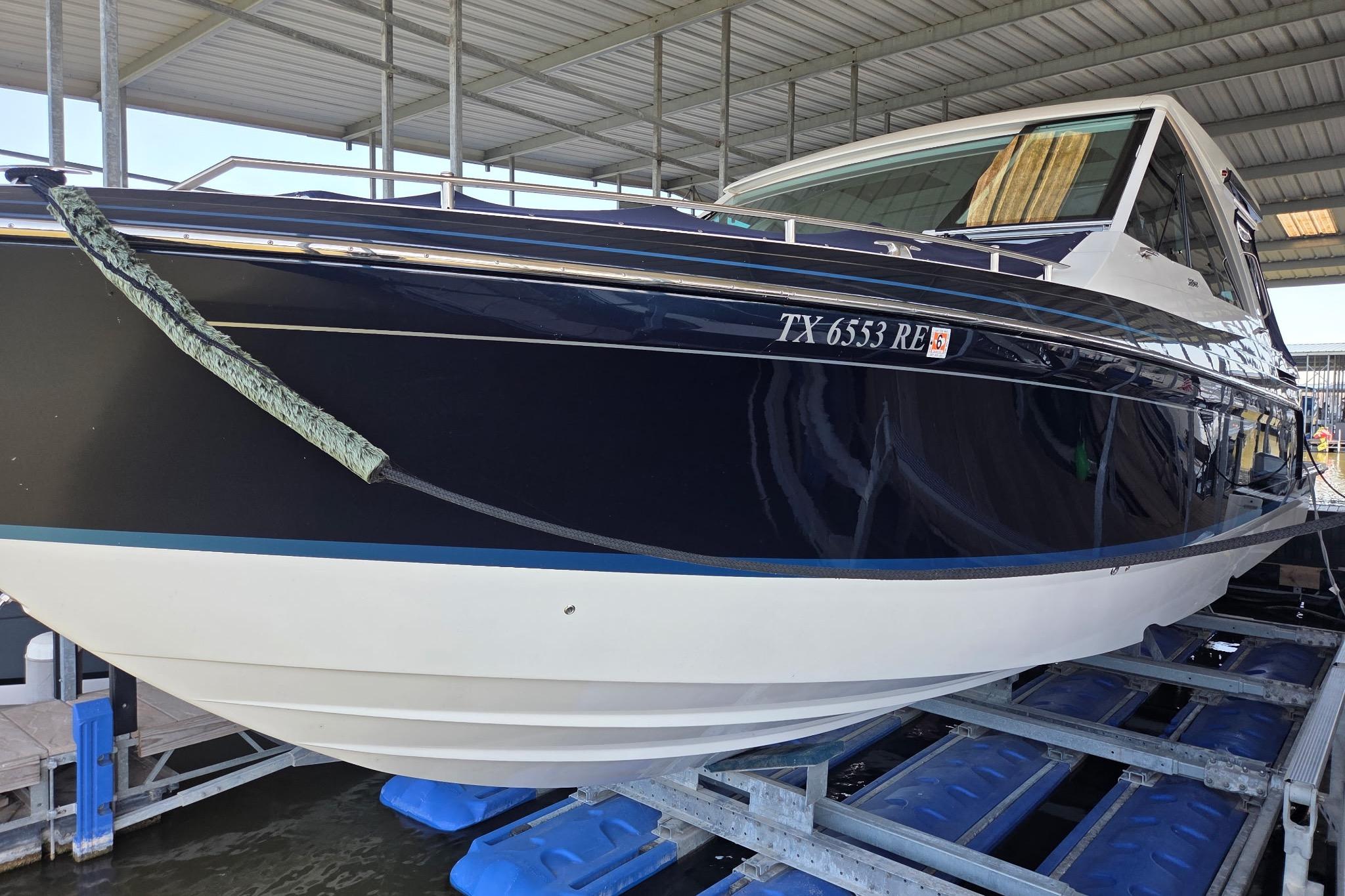 Formula 380 Super Sport Crossover I/O