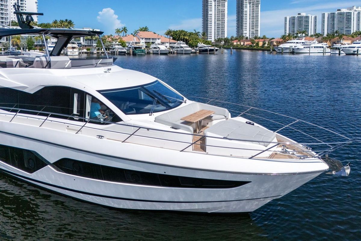 2023 Sunseeker 68 